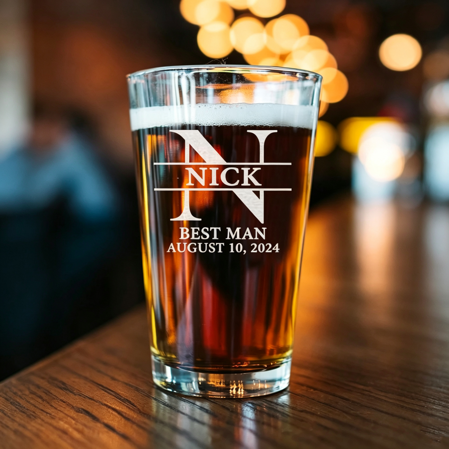 Personalized Groomsman Beer Pint Glass with Custom Logo Engraved Best Man Glass Wedding Party Gift for Groomsmen
