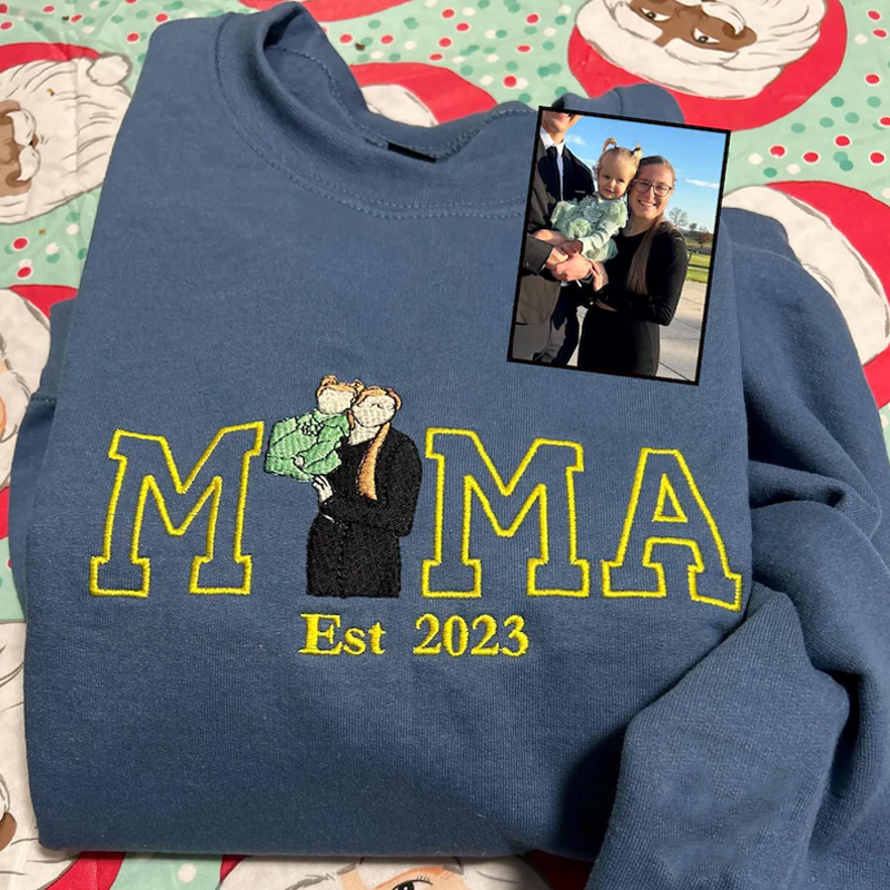 Personalized Embroidered Mama Portrait Sweatshirt Custom Embroidered Hoodie with Family Photo Mother's Day Gifts