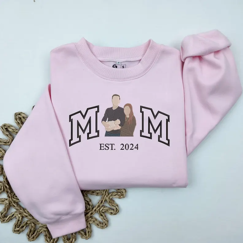 Personalized Embroidered Mama Portrait Sweatshirt Custom Embroidered Hoodie with Family Photo Mother's Day Gifts