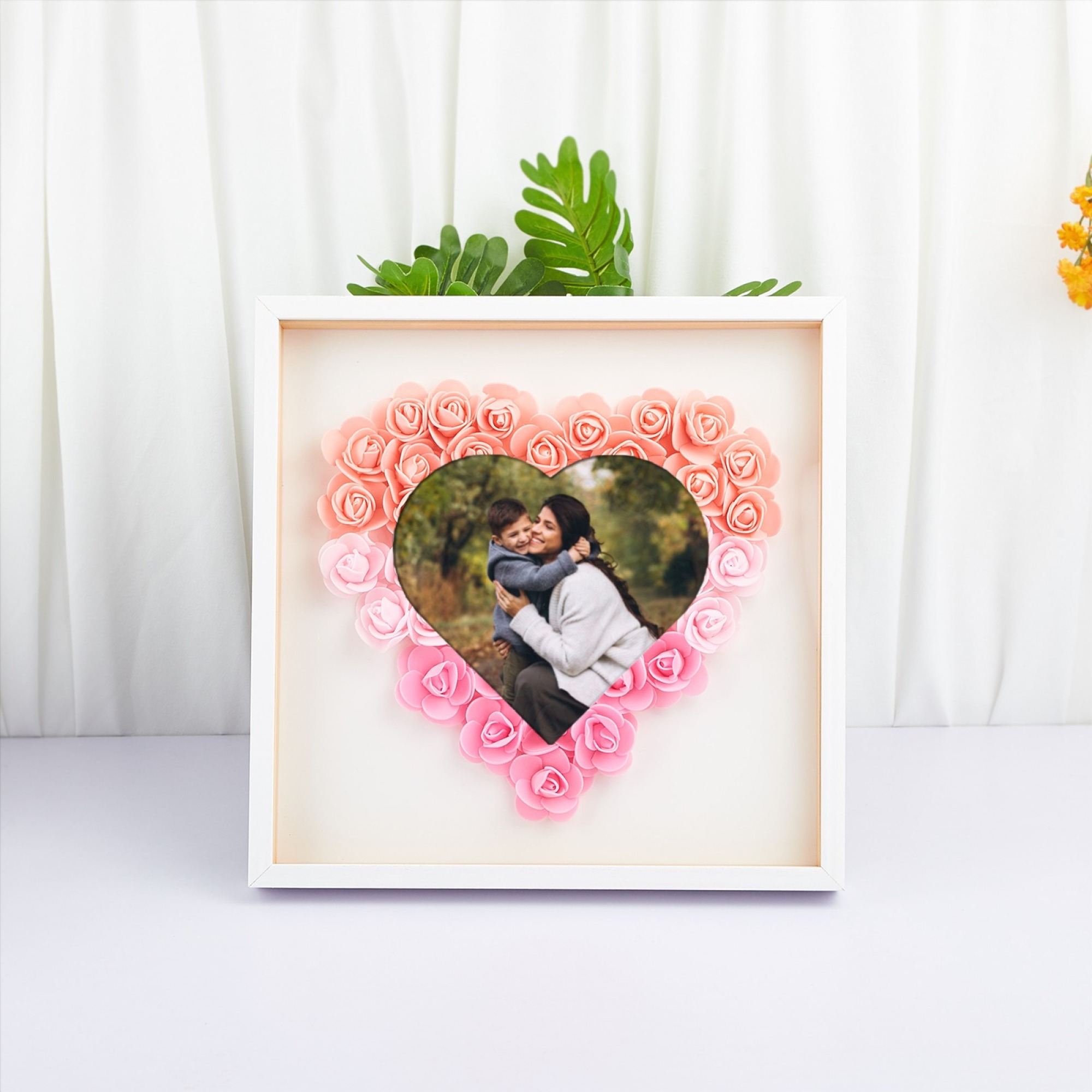 Personalized Heart Photo Flower Shadow Box Rose Frame Mother’s Day Gift for Mom, Grandma, Nana