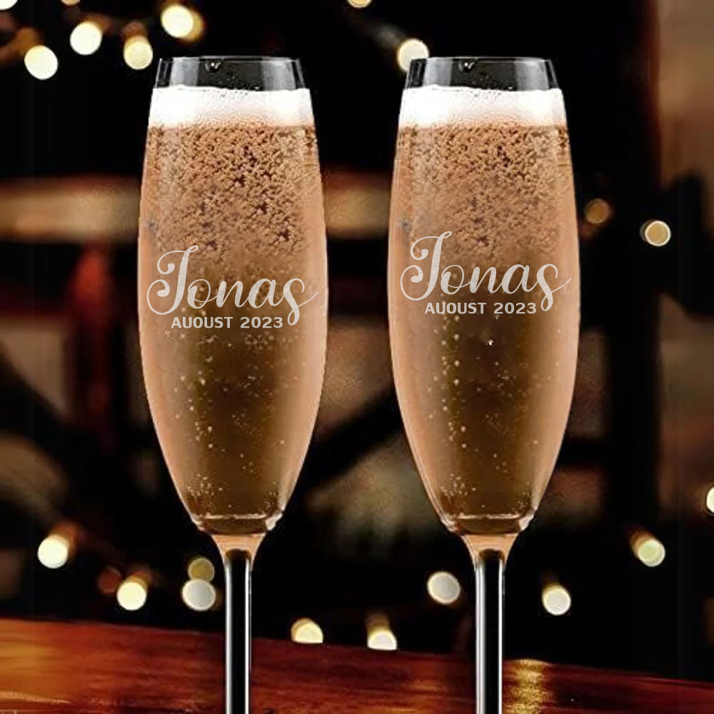 Personalized Wedding Champagne Flutes Set of 2 Custom Name and Date Engraved Wedding Toasting Glasses for Bride and Groom Wedding Gifts