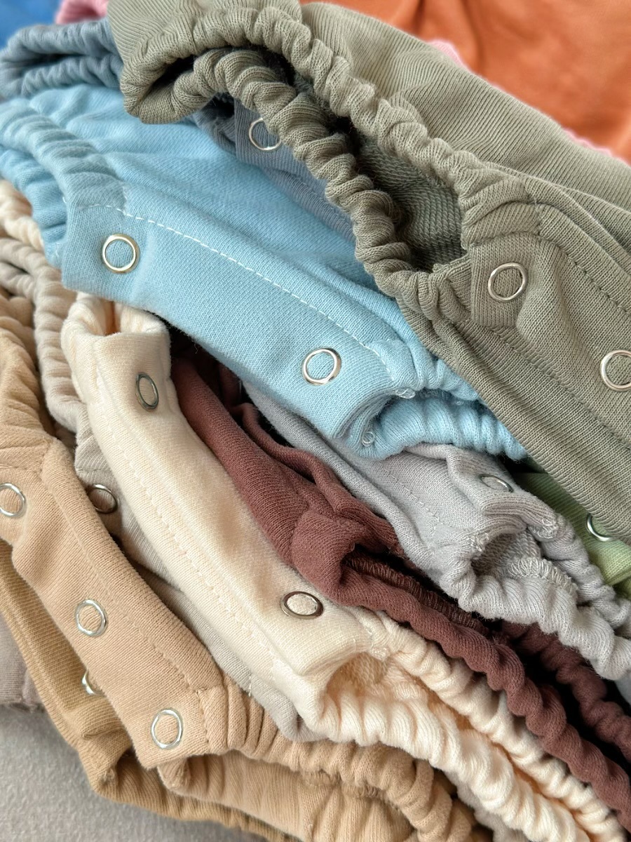 Loose Solid-Color Baby Romper for Spring and Autumn