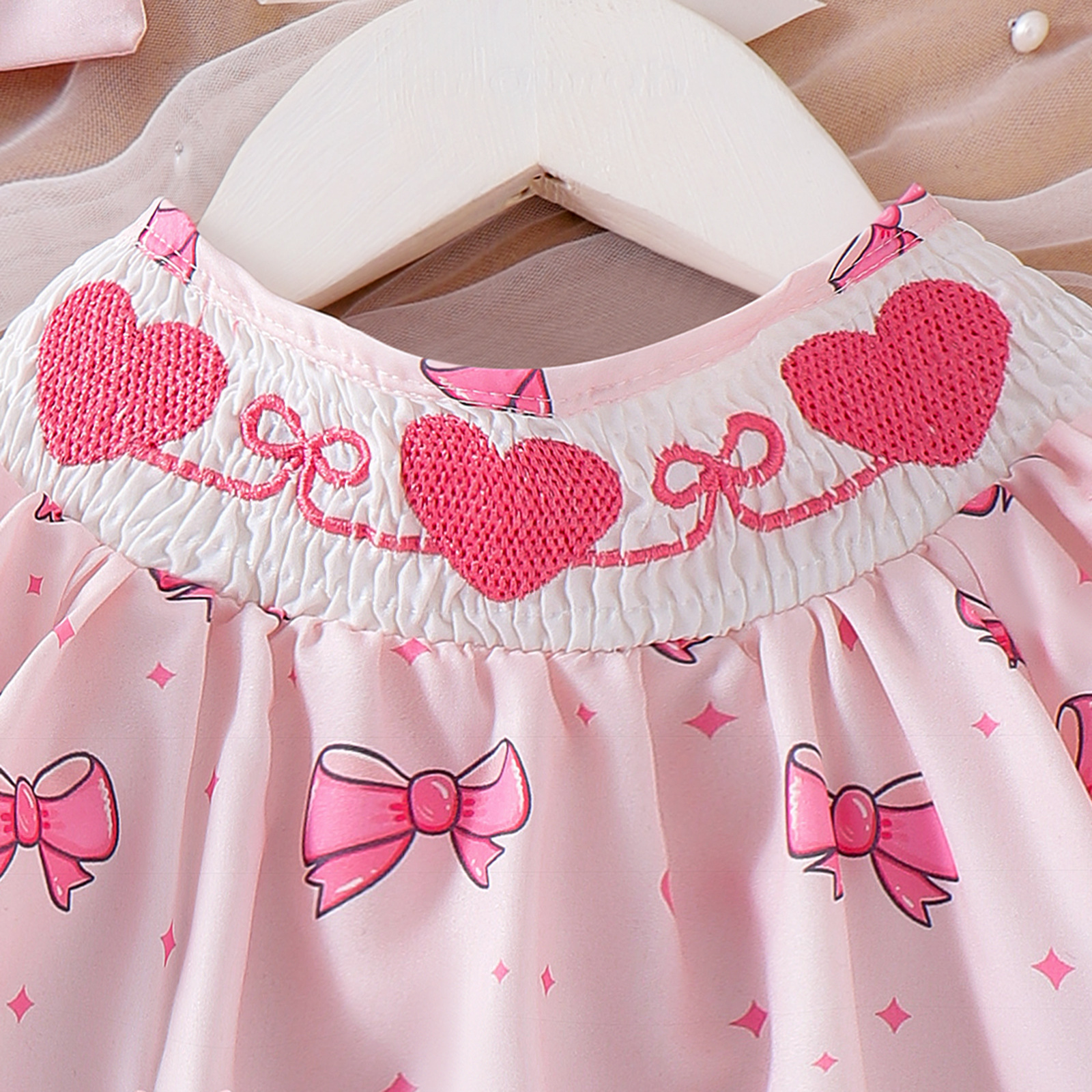 Girls' Cute  embroidered dress