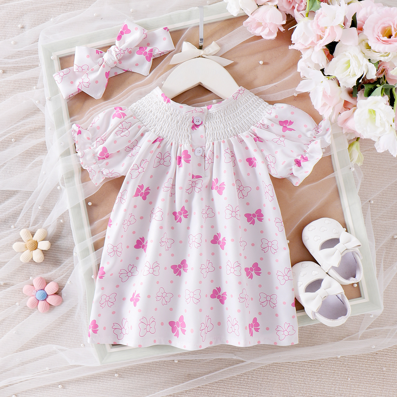 Girls' Cute  embroidered dress