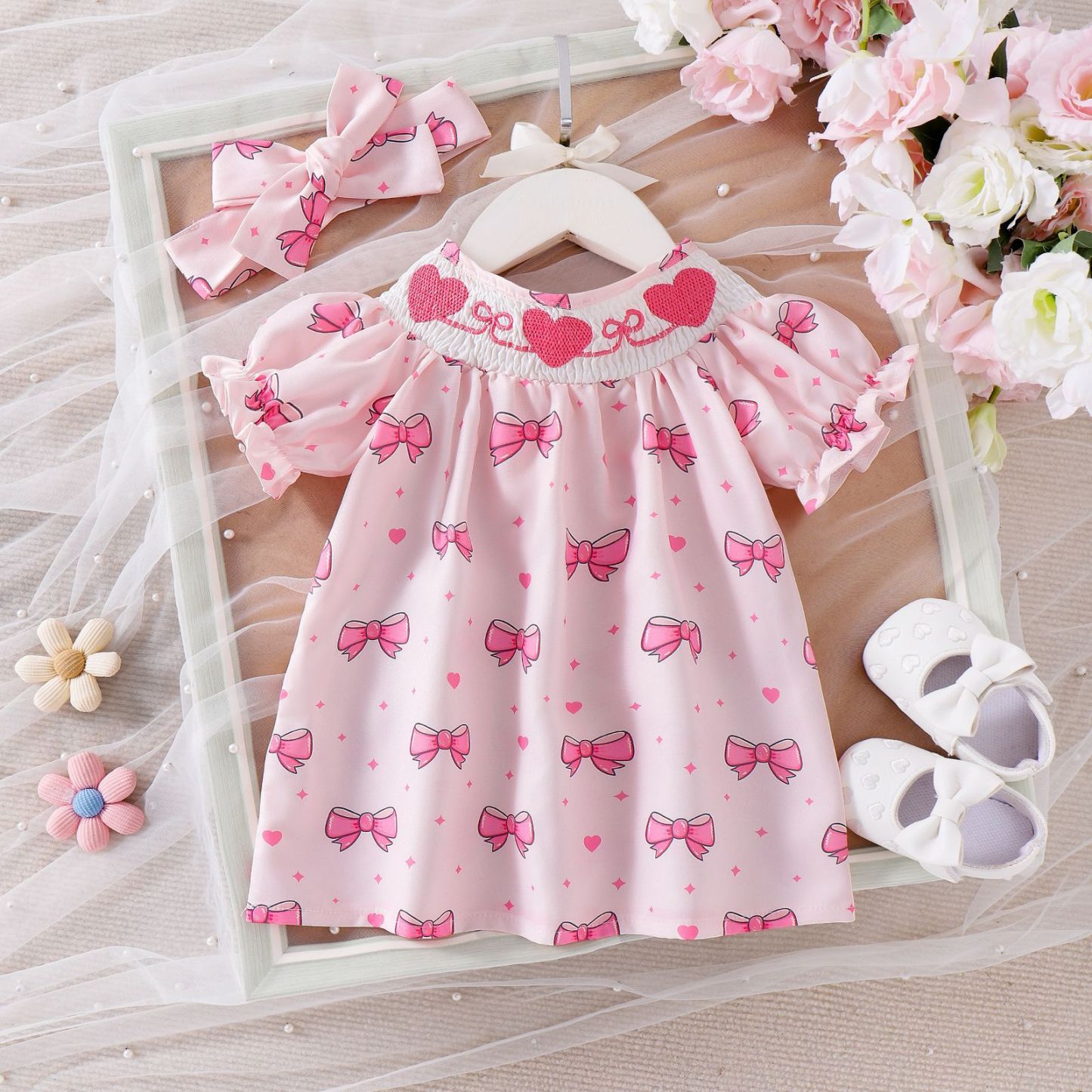 Girls' Cute  embroidered dress