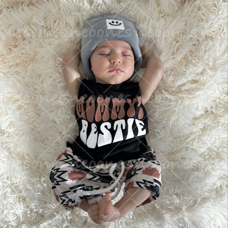 2-Piece Baby Boy Sleeveless Suit