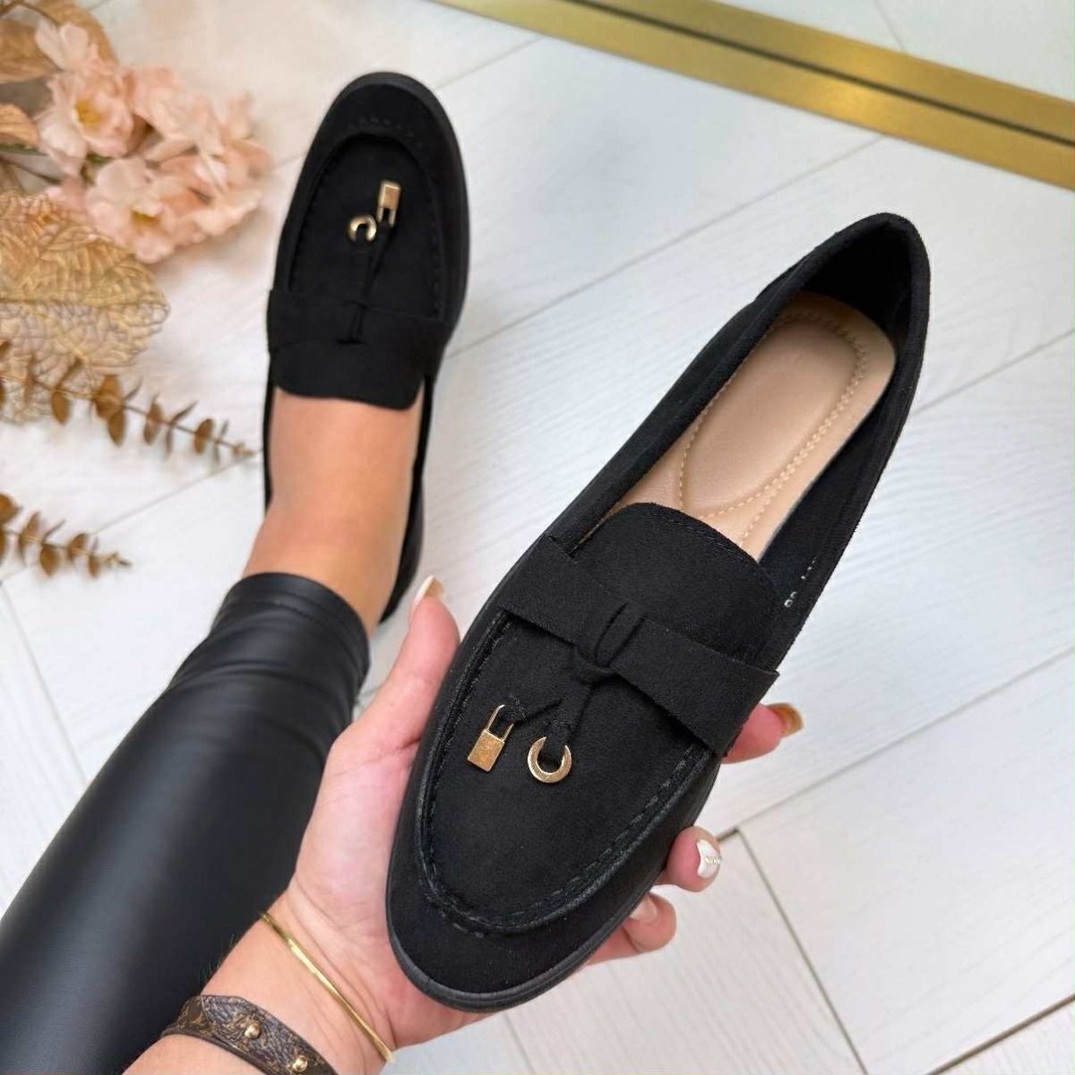 Women's Soft Retro Slip-On Loafers