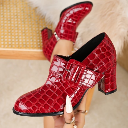 Women's Snake Patterned Pumps