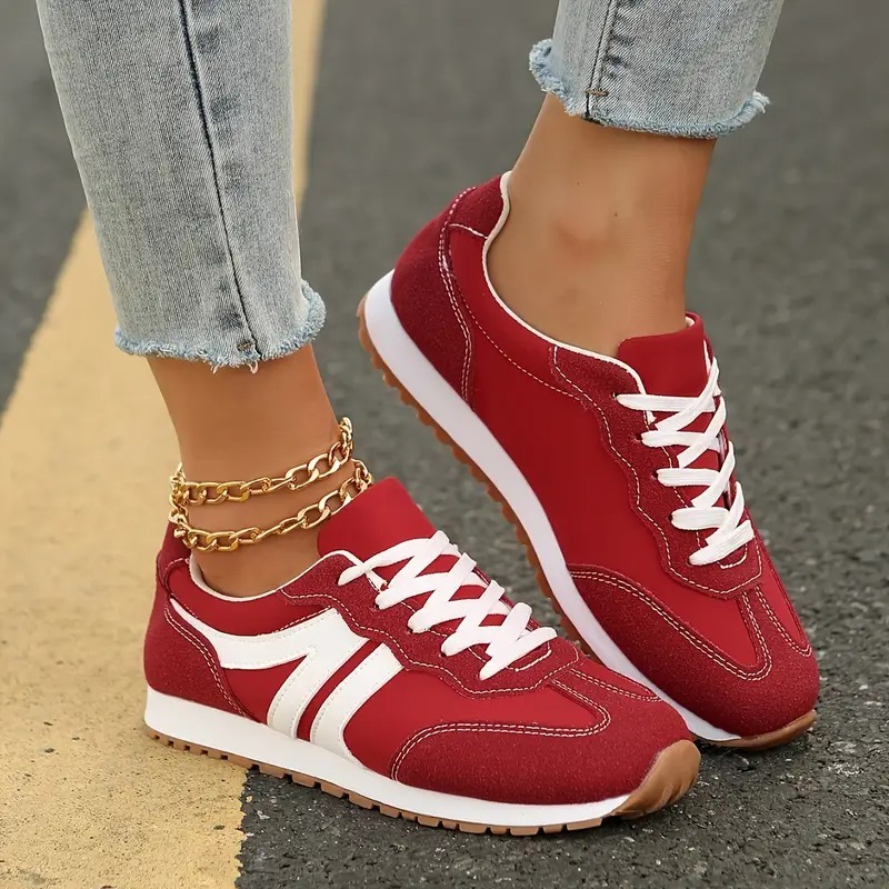 Solid Color Low Top Lace-up Sneakers