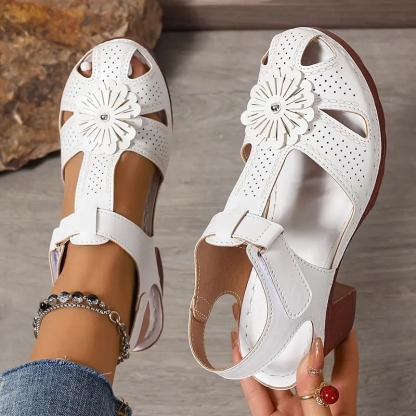 Women's Stylish Flower Chunky Heel Sandals