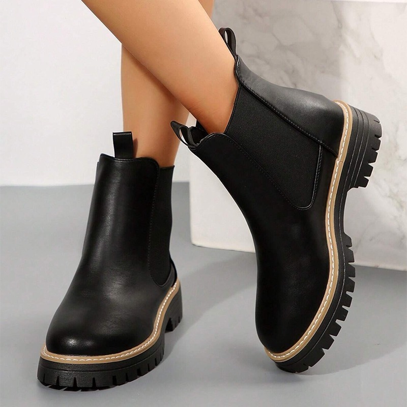 Women's Glossy Chunky Heel Chelsea Boots