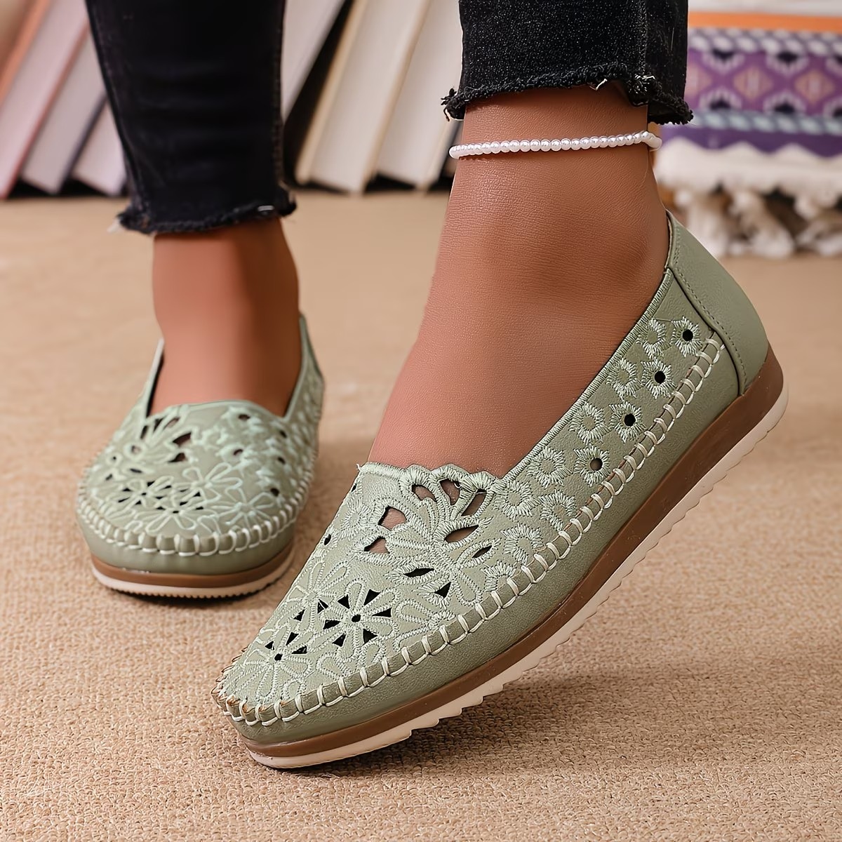 Women's Hollow Embroidery Loafers