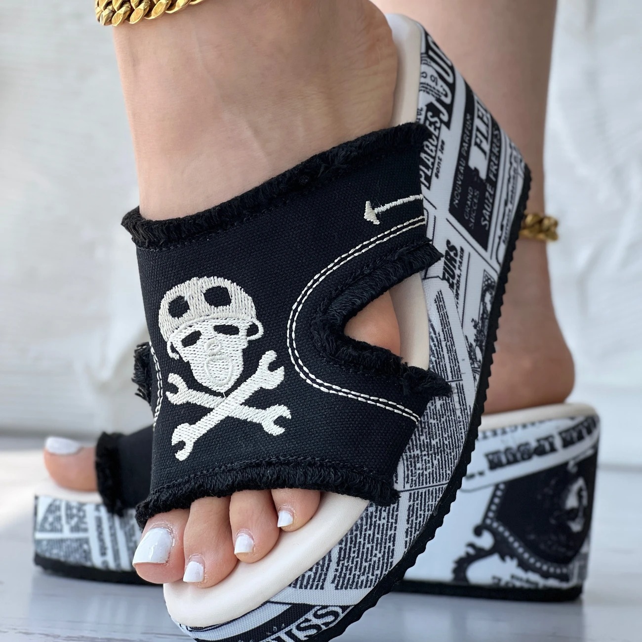 Skull Print Tassel Denim Open Toe Sandals
