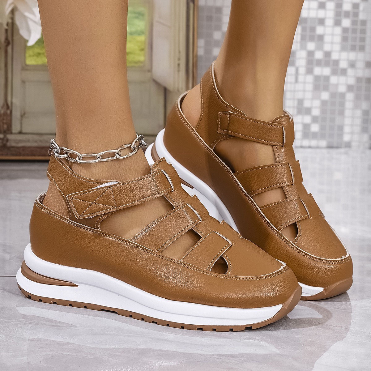 Womens Soft Sole Platform Sandals
