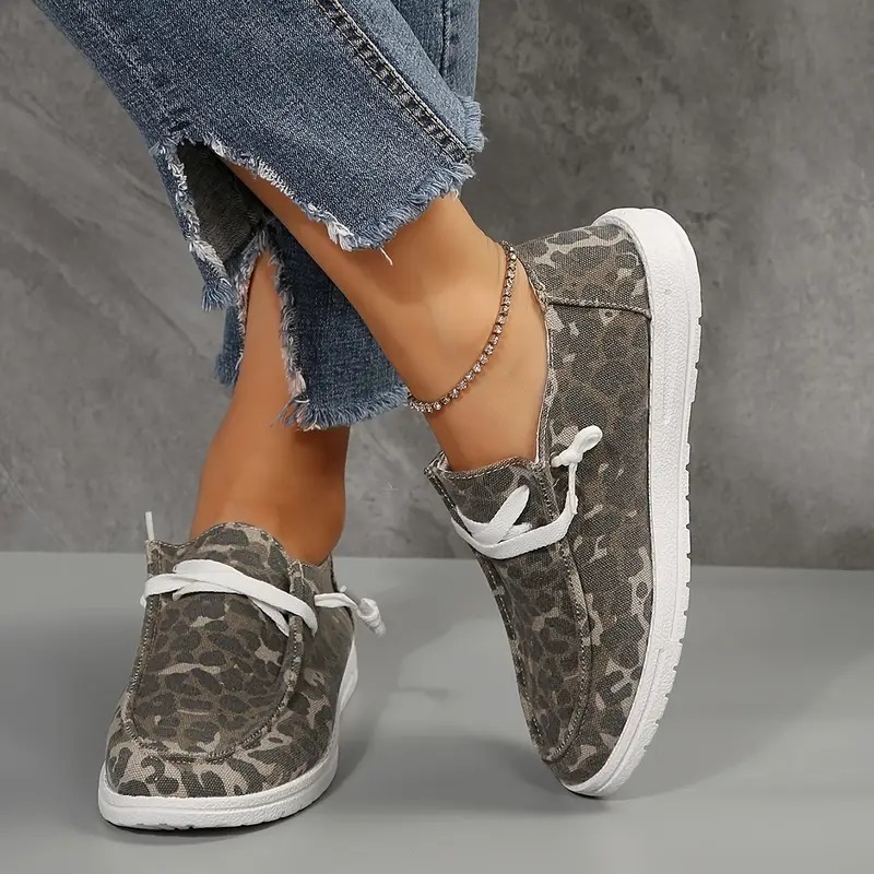 Women's Lace Up Canvas Loafer