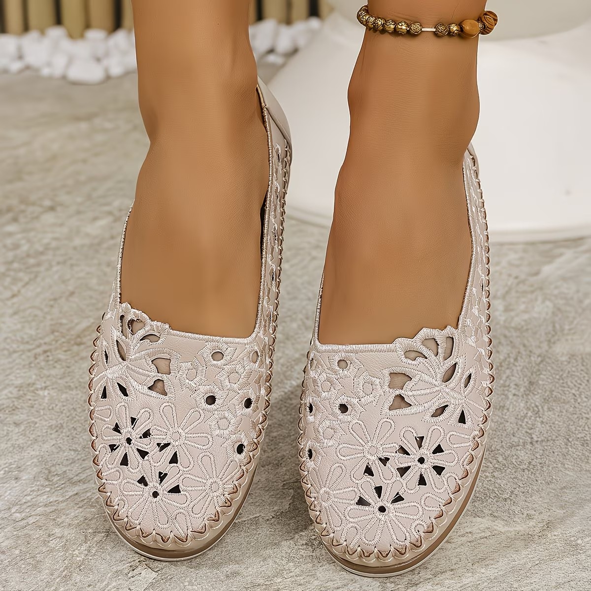Women's Hollow Embroidery Loafers