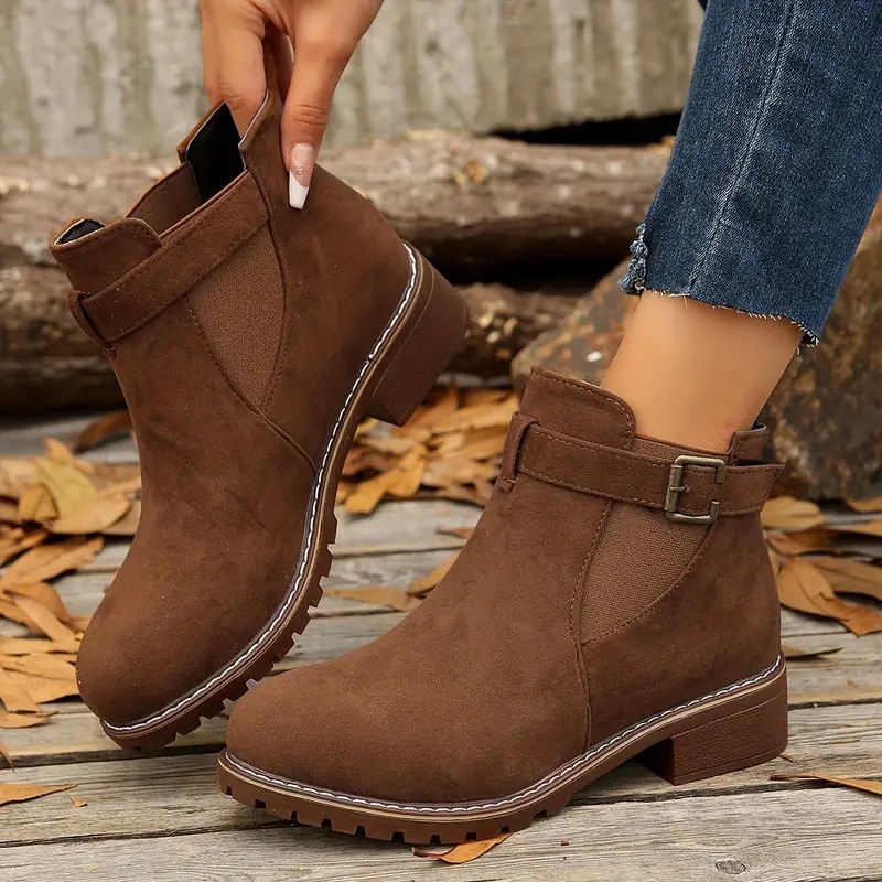 Women's Retro Flat Buckle Ankle Boots