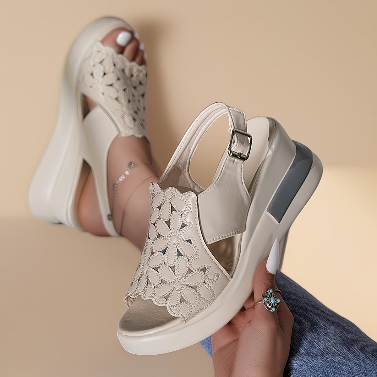 Women's Hollow Lace Up High-Heeled Sandals