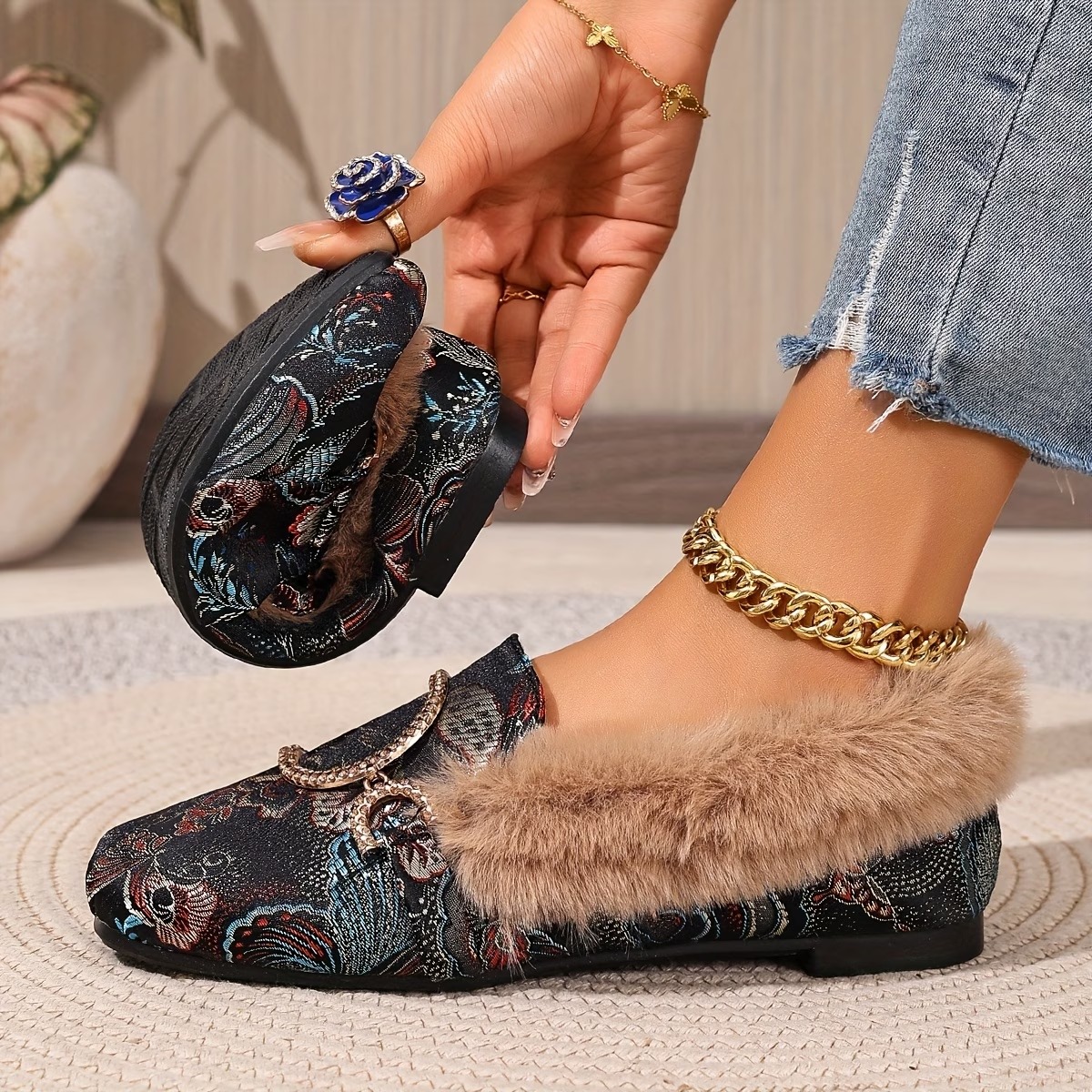 Women's Elegant Moccasin Plush Slippers