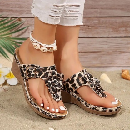 Women's Elegant Wedge Clog Slipper