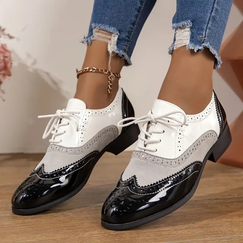 Women's Carved England Shoes