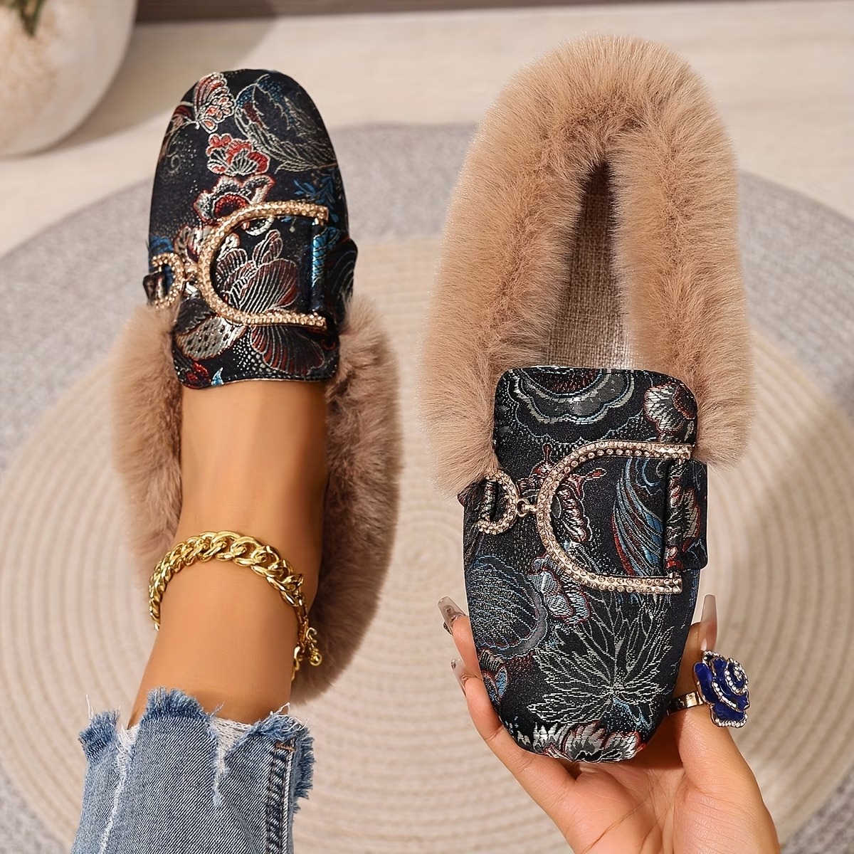 Women's Elegant Moccasin Plush Slippers