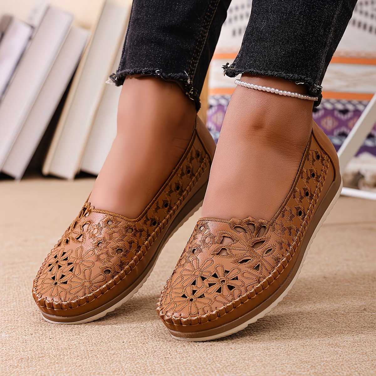 Women's Hollow Embroidery Loafers