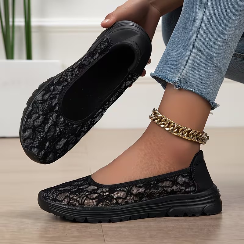 Women's Thin Lace Mom Shoes