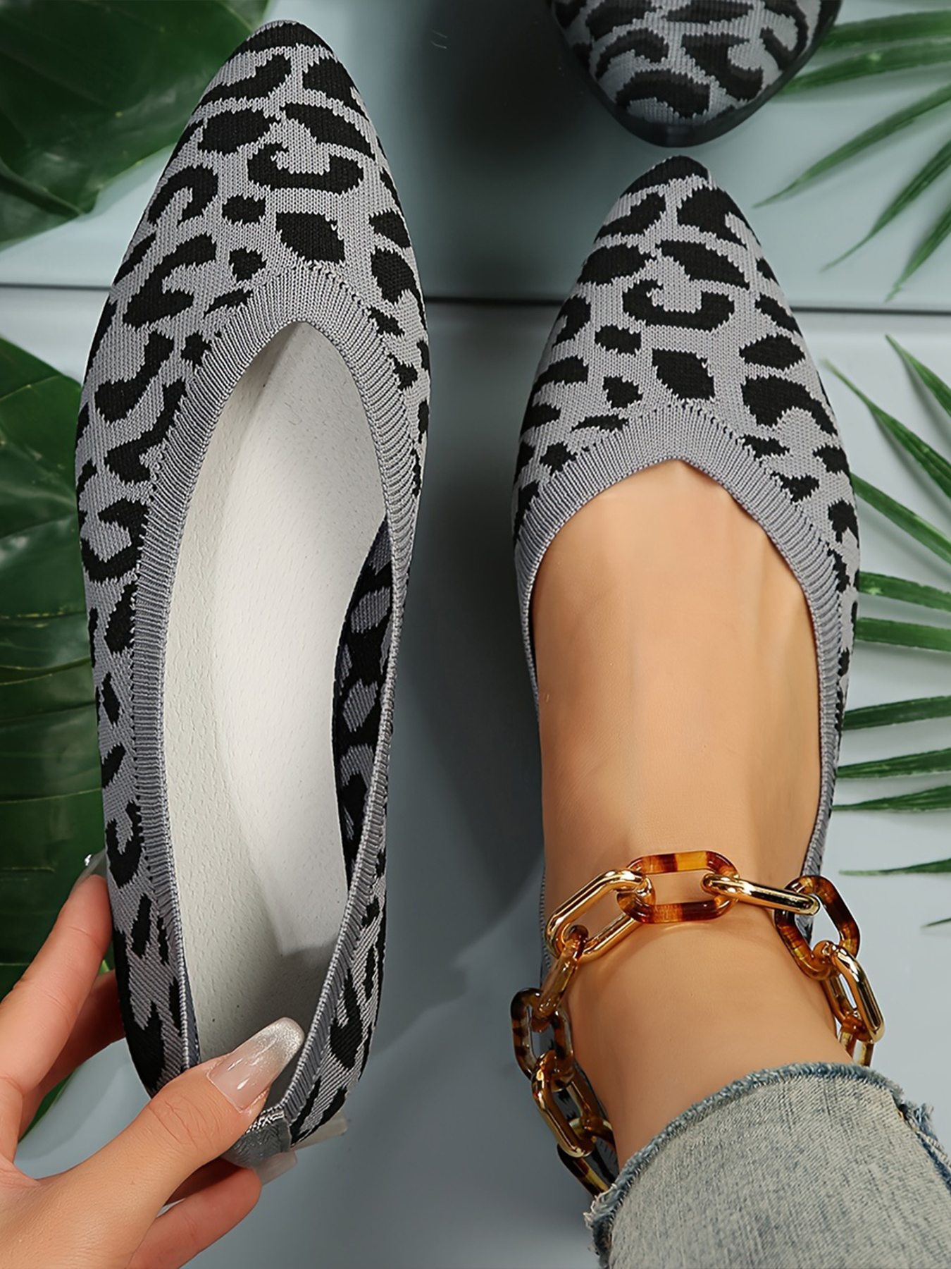 Women's Leopard Slip-on Flat Shoes