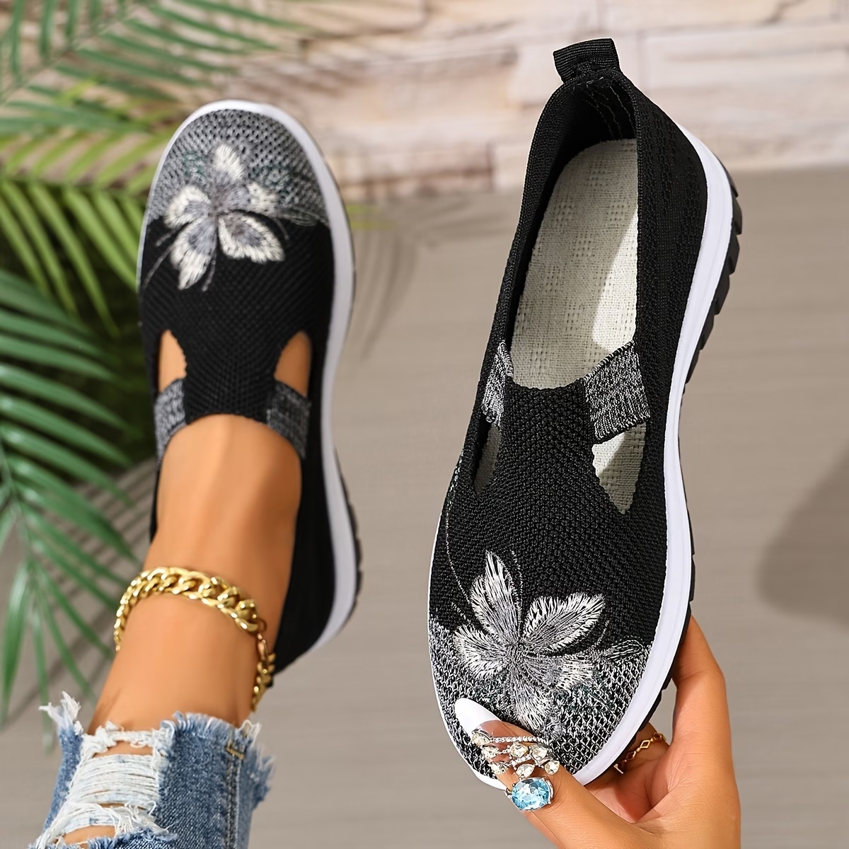 Women's Sporty Slip-on Knit Shoes