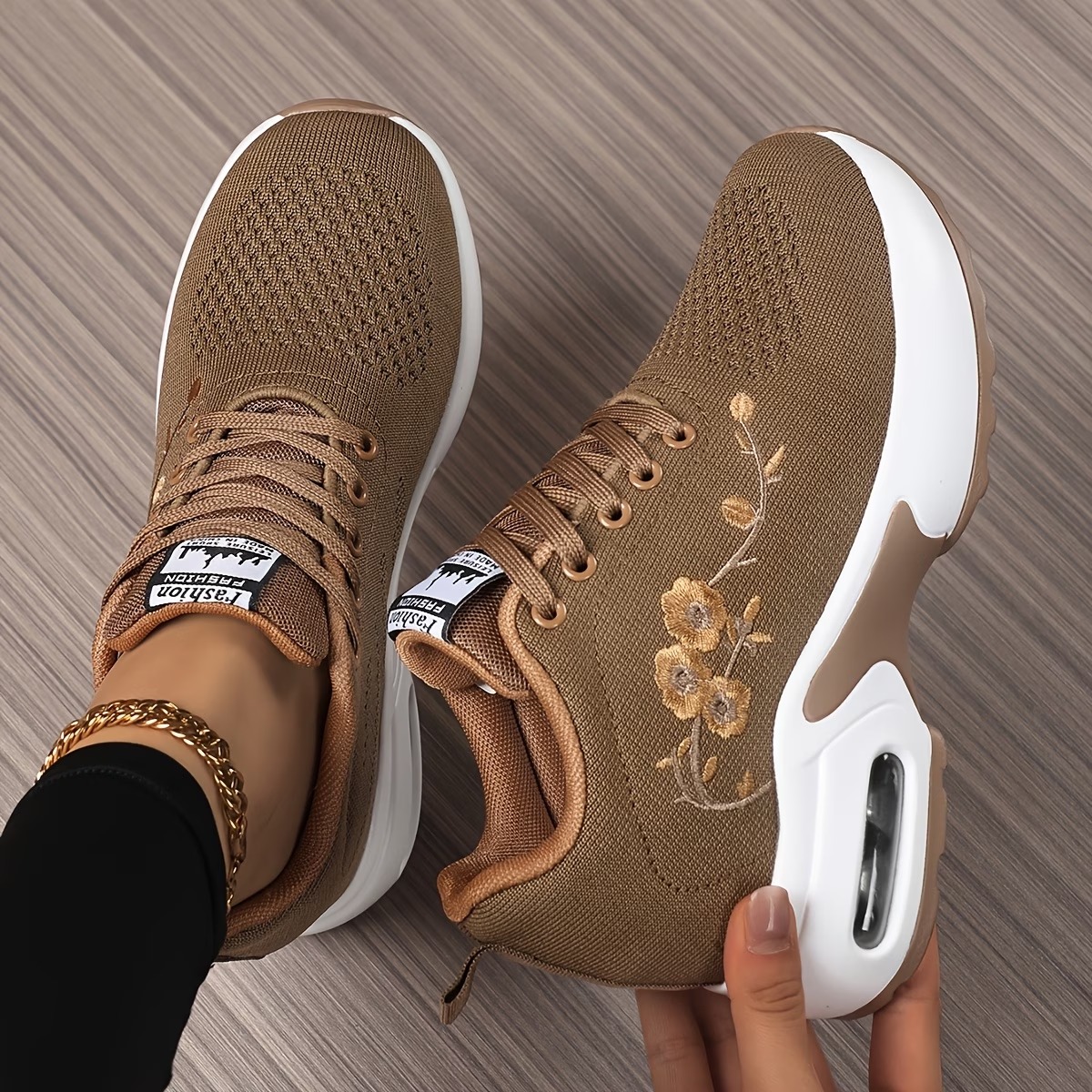 Women'S Embroidered Wedge Sneakers