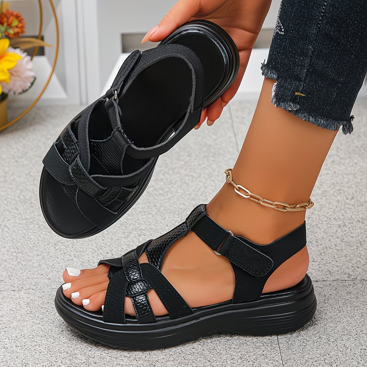 Women's Minimalist Open-toe Platform Sandals
