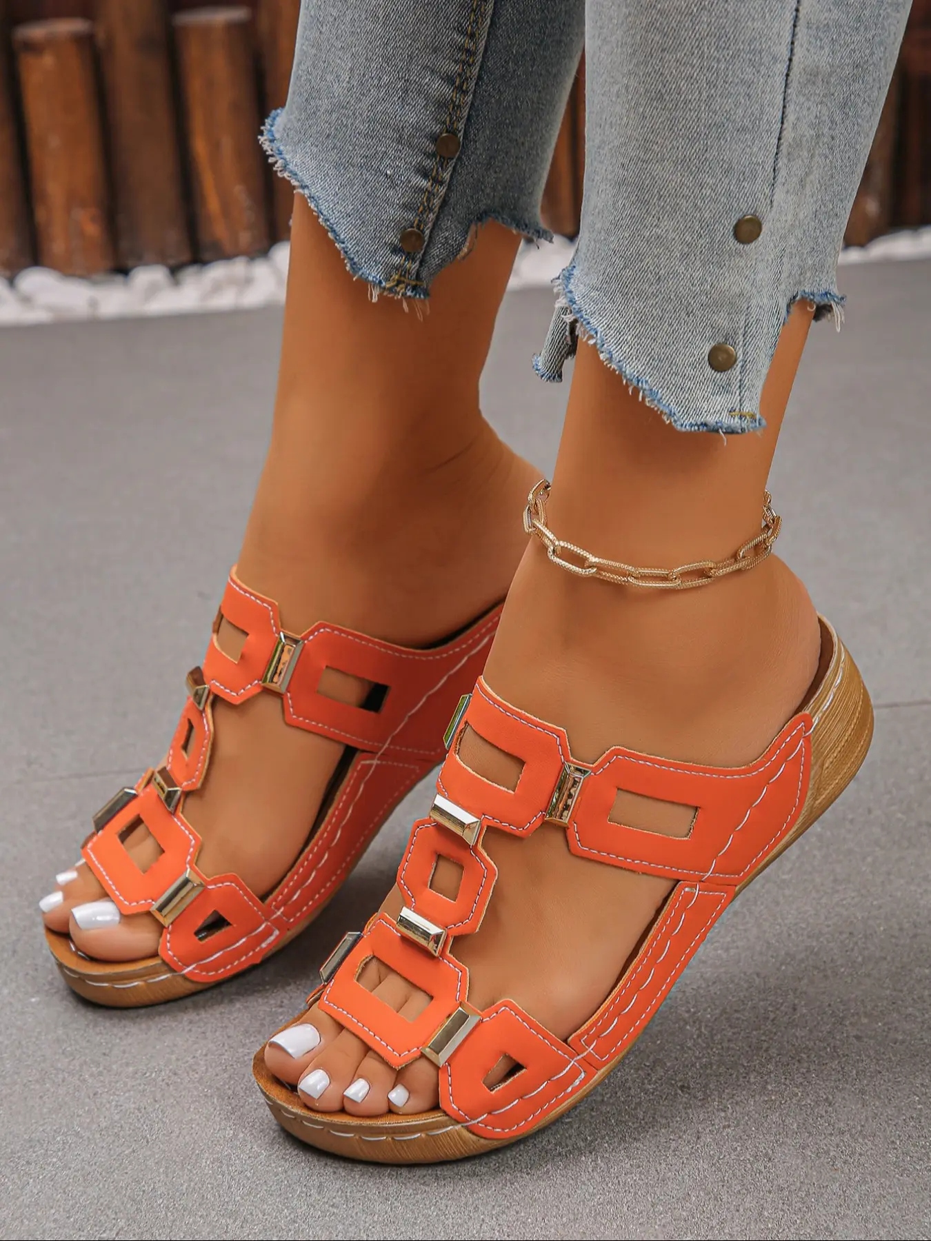 Women's Summer Metal Decor Sandals