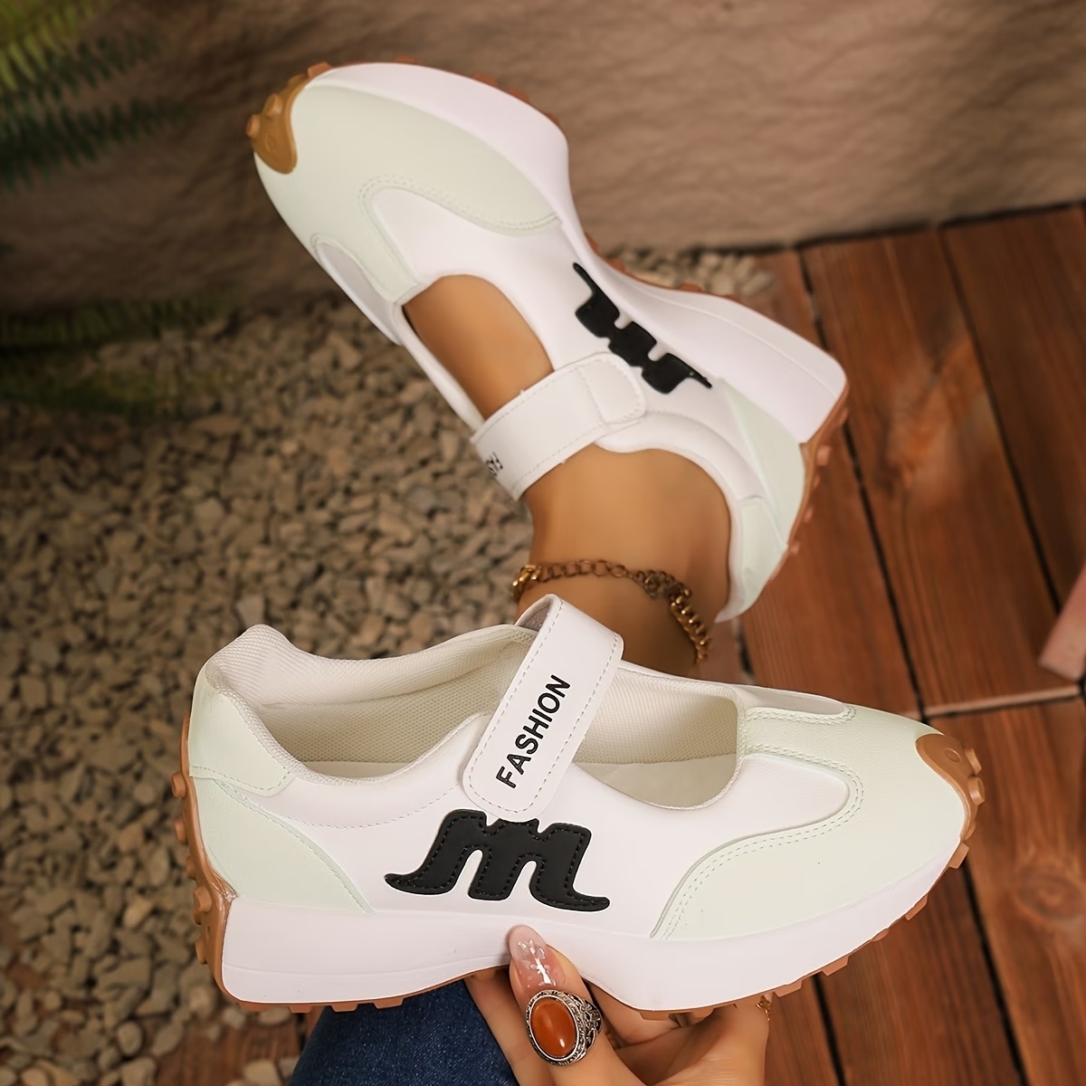 Women's Easy Comfy Trendy Sneakers