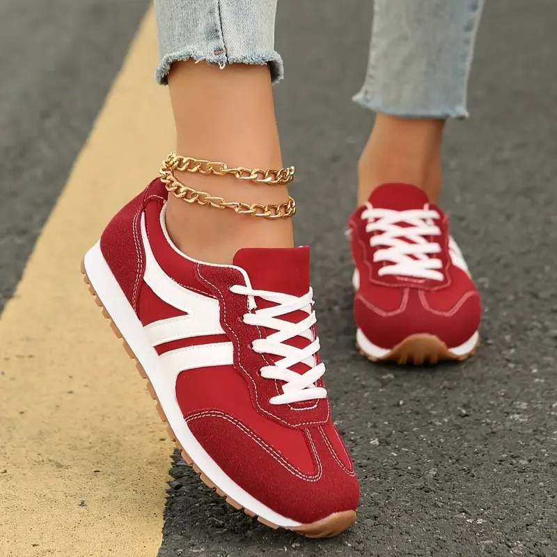 Solid Color Low Top Lace-up Sneakers