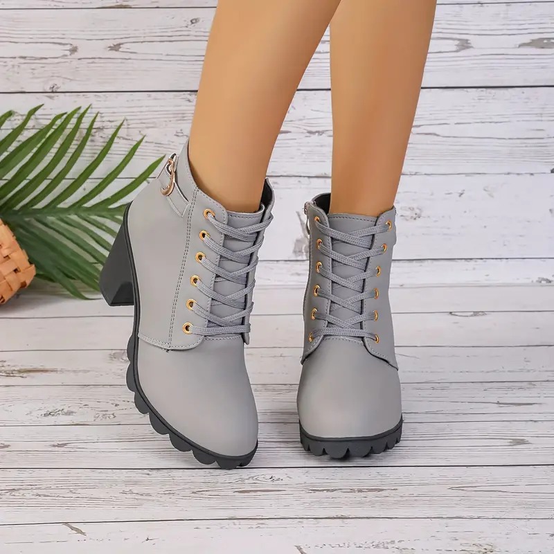 Women's Retro Chic Ankle Boots