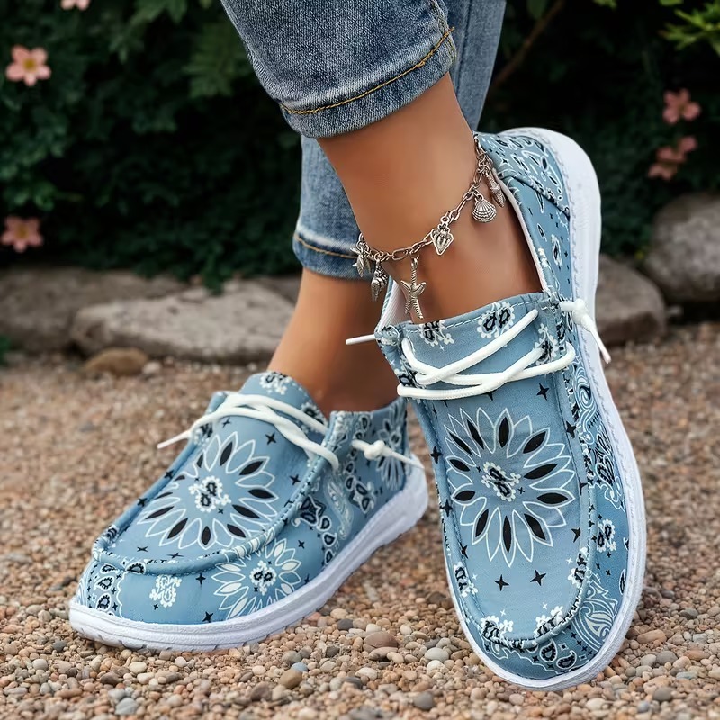 Women's Geometric Floral Slip-On Loafers