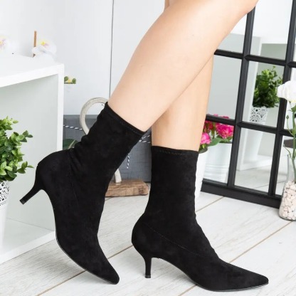 Women's Pointed Toe Kitten Heel Boots