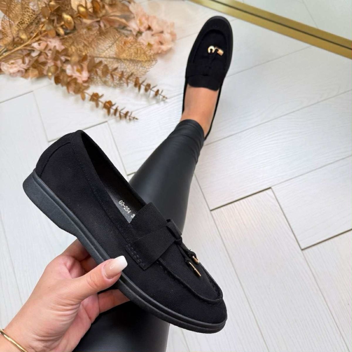 Women's Soft Retro Slip-On Loafers