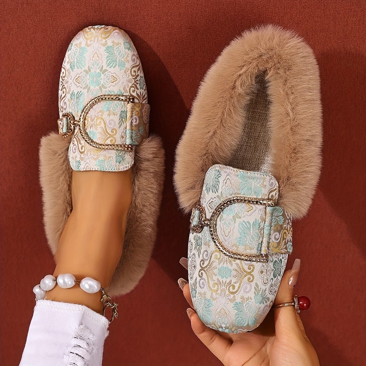 Women's Elegant Moccasin Plush Slippers