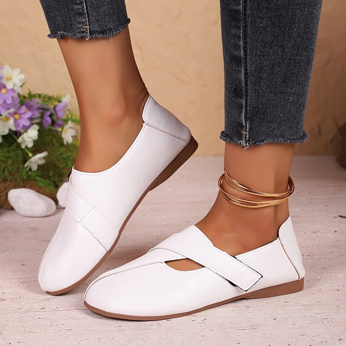 Women's Leather Velcro Comfort Shoes