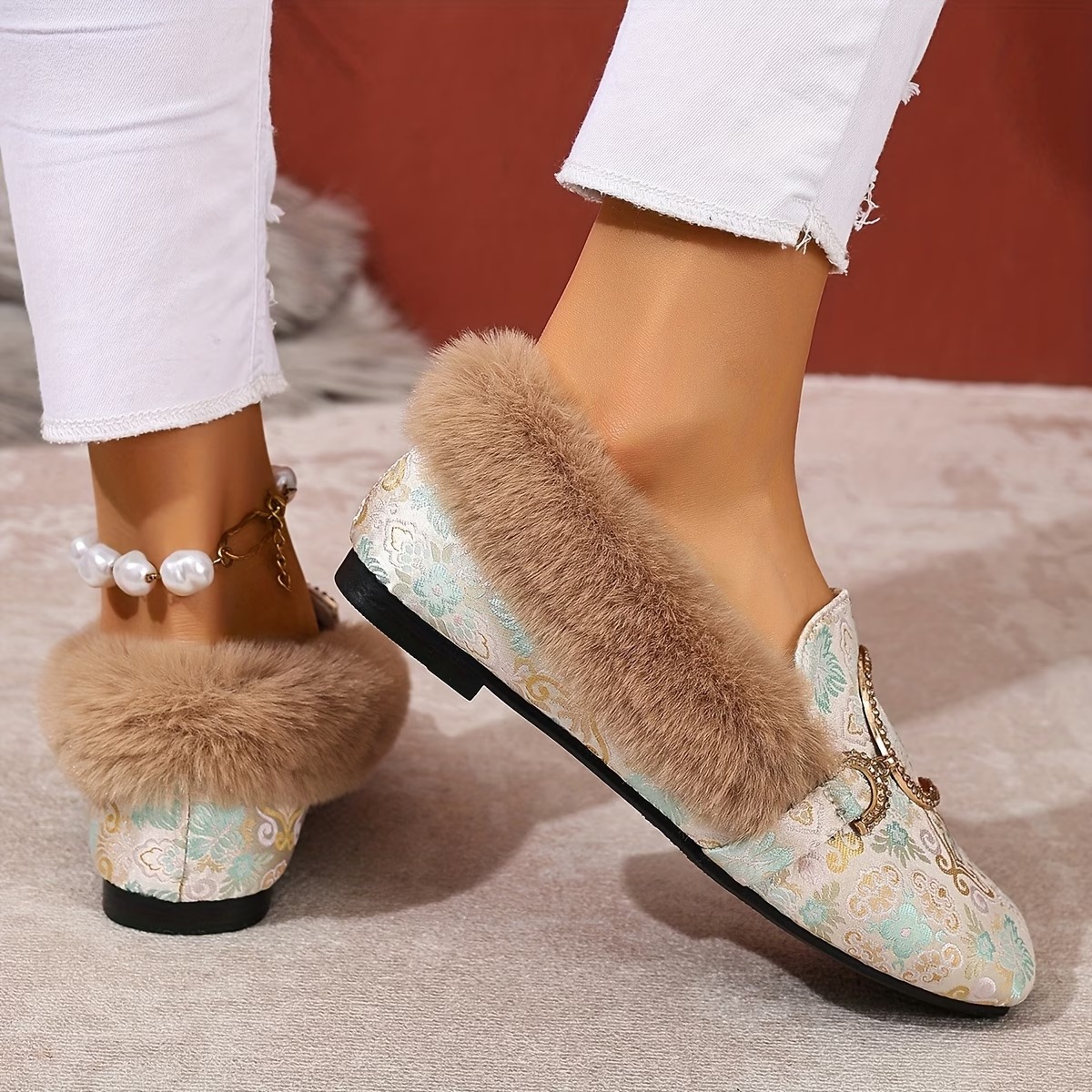 Women's Elegant Moccasin Plush Slippers