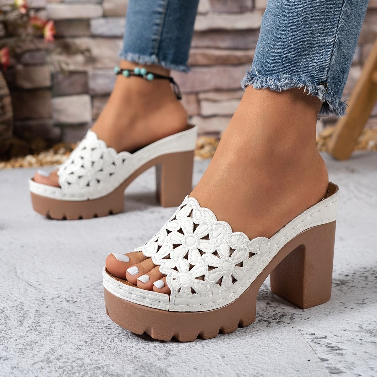 Women's Hollow Thick Sole Slides
