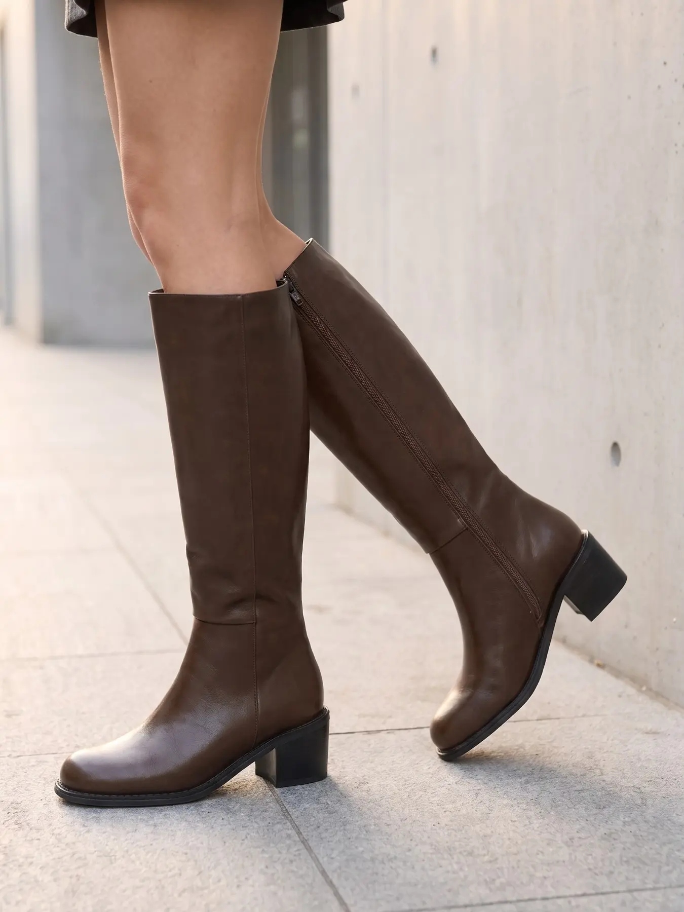 Women's Elegant Square Toe Knee Boots
