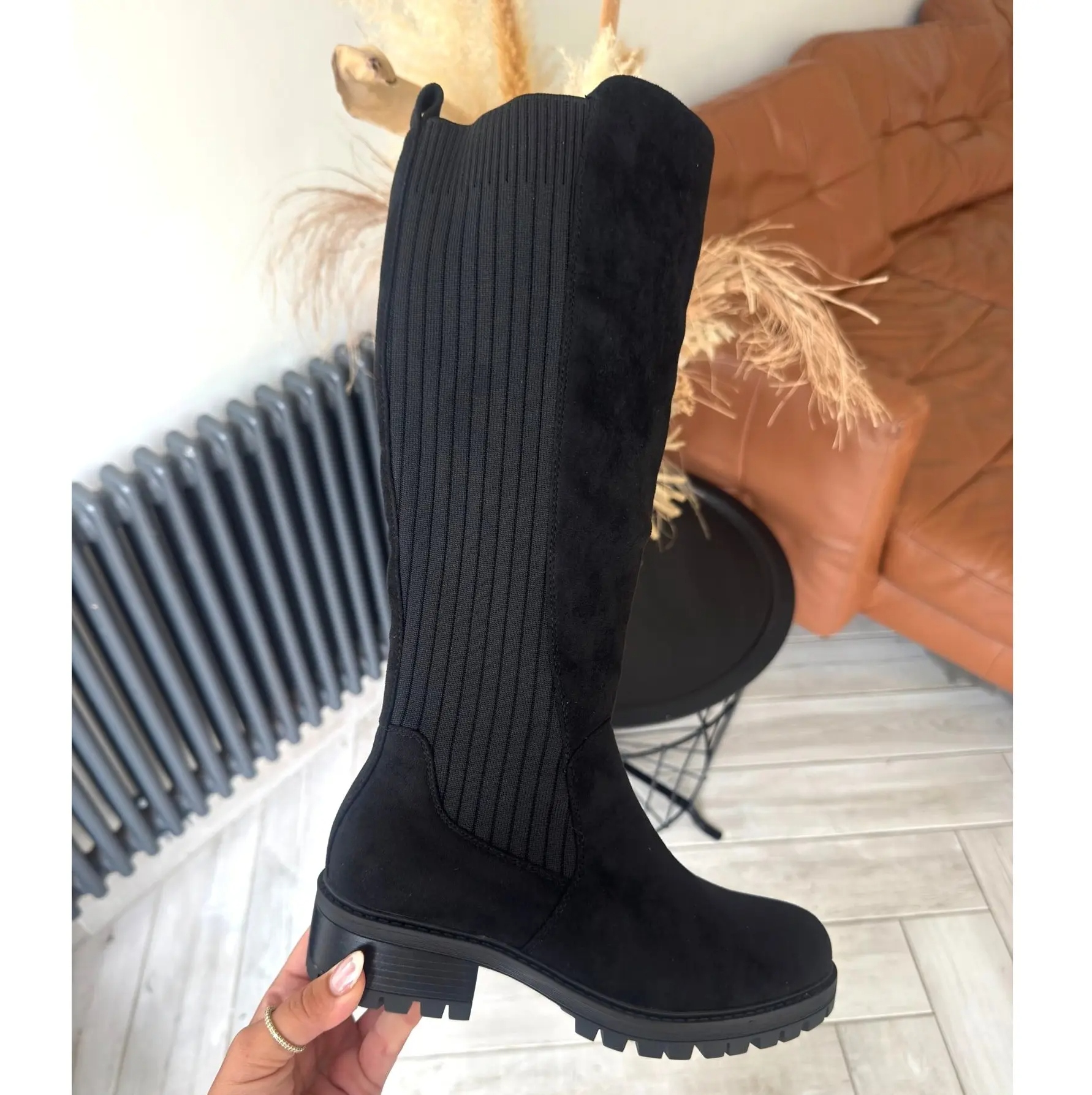 Women's Stretch Elastic Gusset Zip Closure Boots