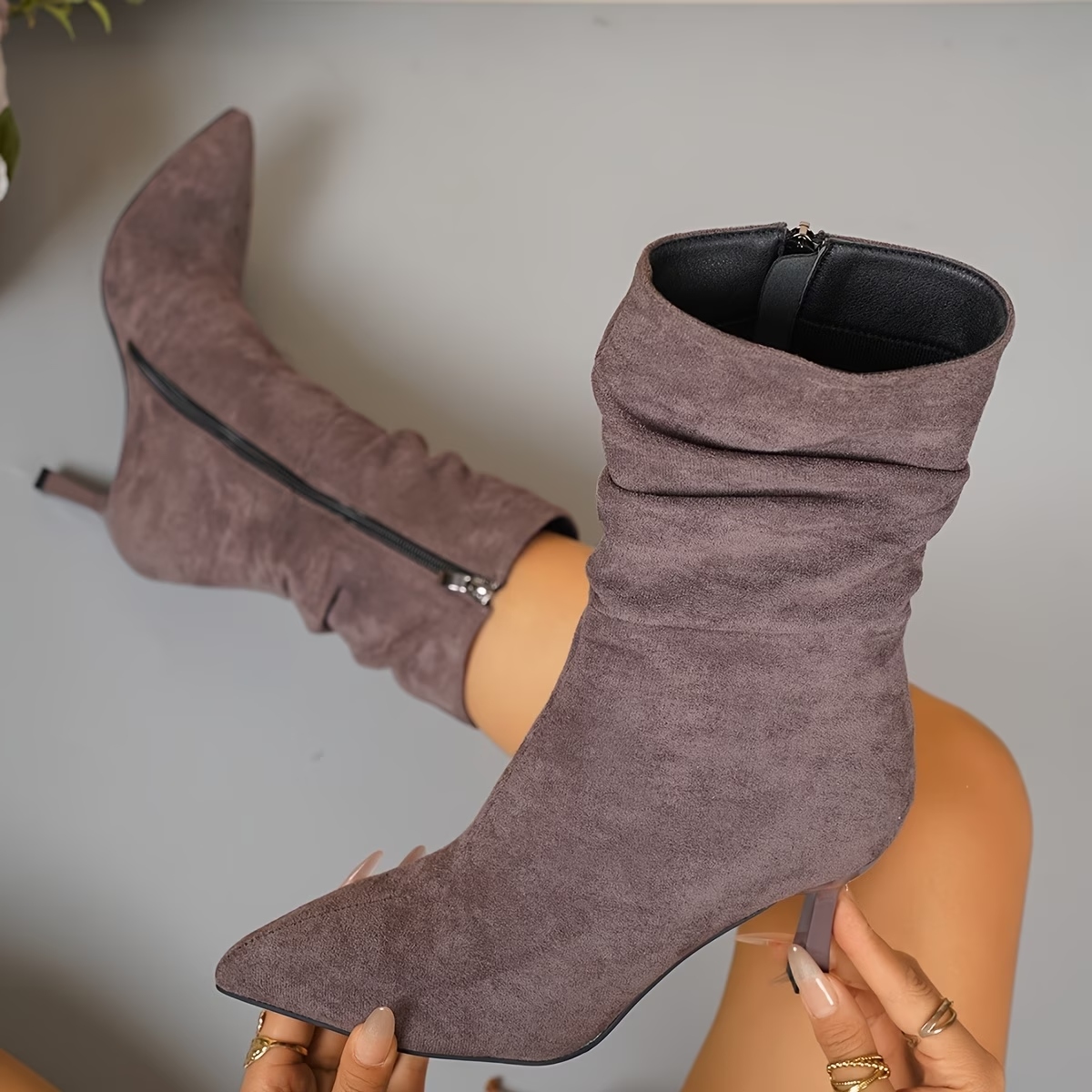 Women's Pointed Edges Mid Heeled Boots