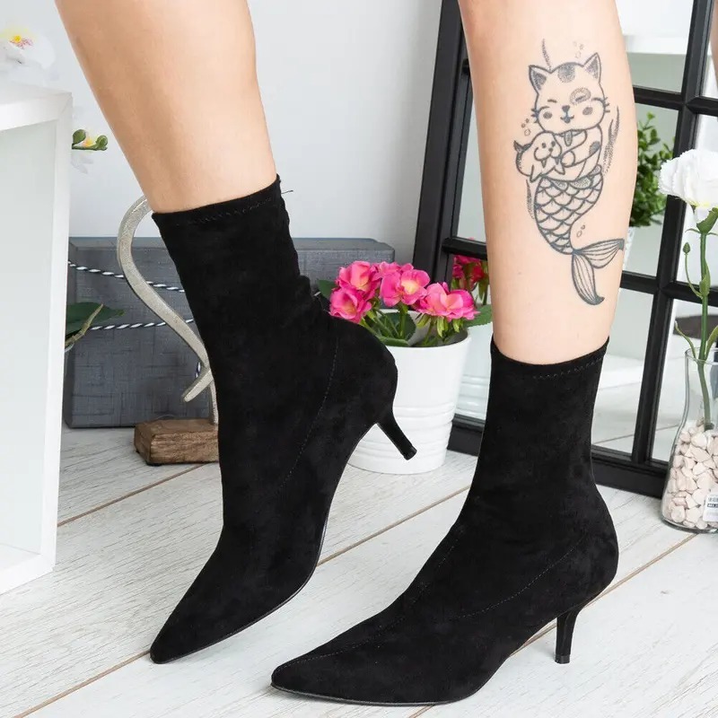 Women's Pointed Toe Kitten Heel Boots