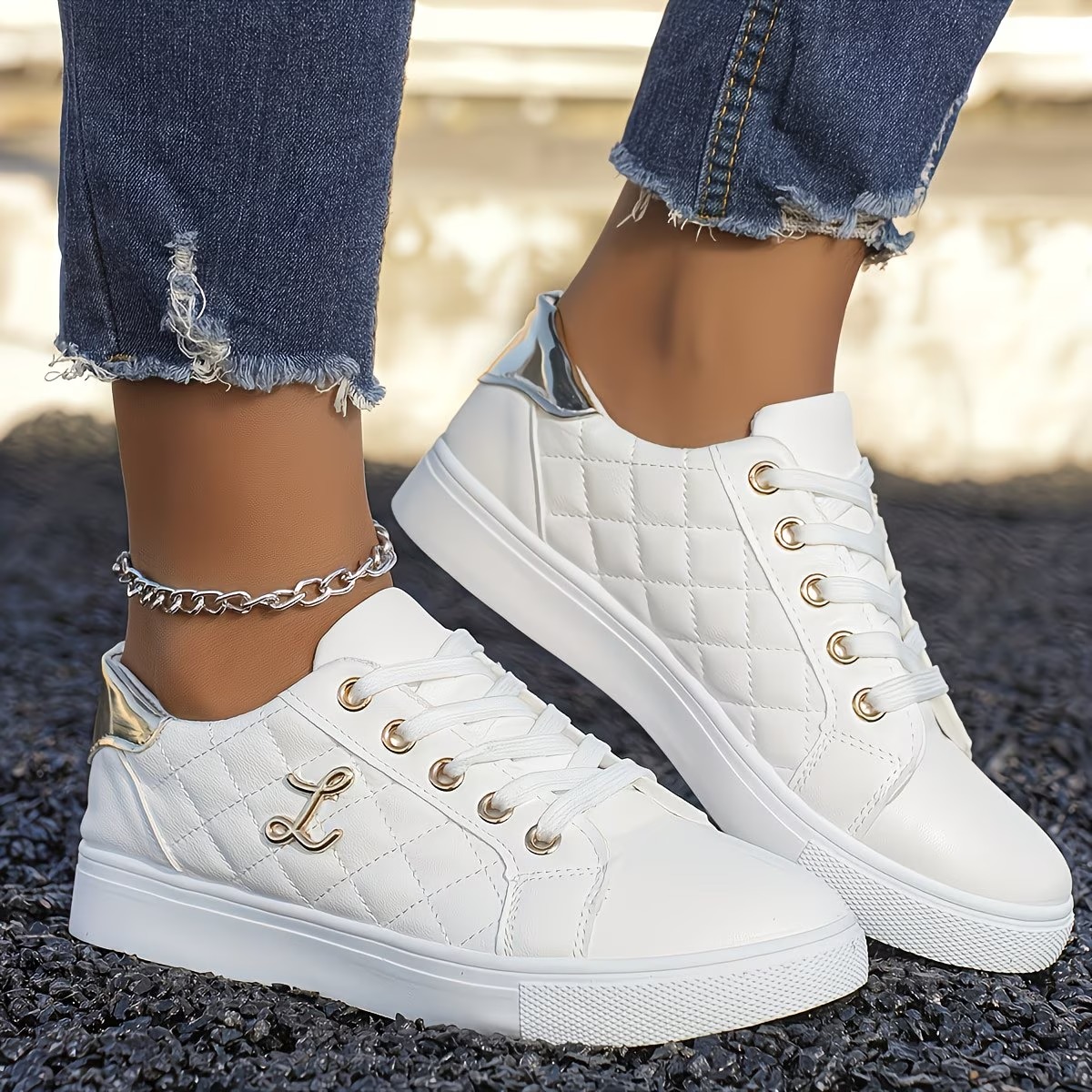 Women's Low-Top Casual Attire Sneakers
