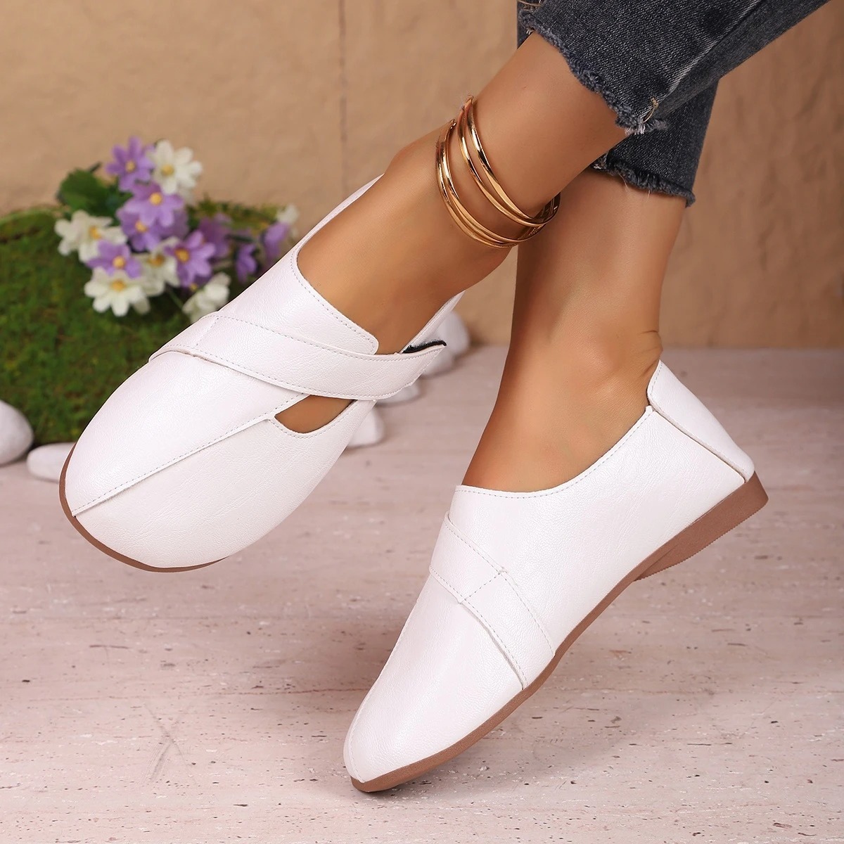 Women's Leather Velcro Comfort Shoes