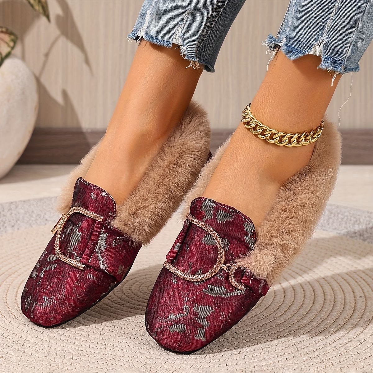 Women's Elegant Moccasin Plush Slippers